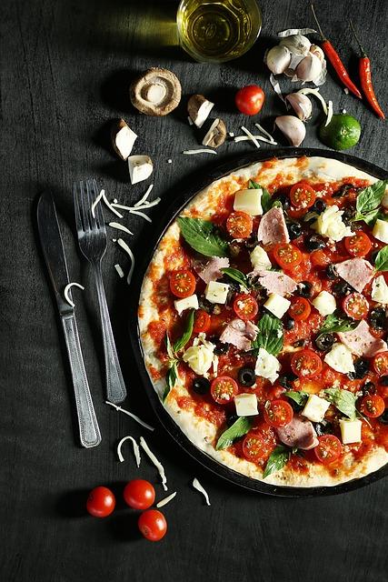 From Deep-Dish to⁣ New York Slice: Iconic Pizzas That‍ Define Their Cities